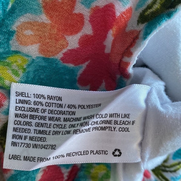 Cat & Jack | Girls Floral Romper, 5T - Picture 5 of 5